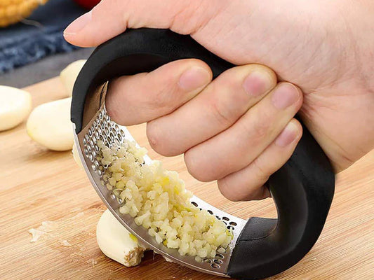 Arc Shaped Garlic Press